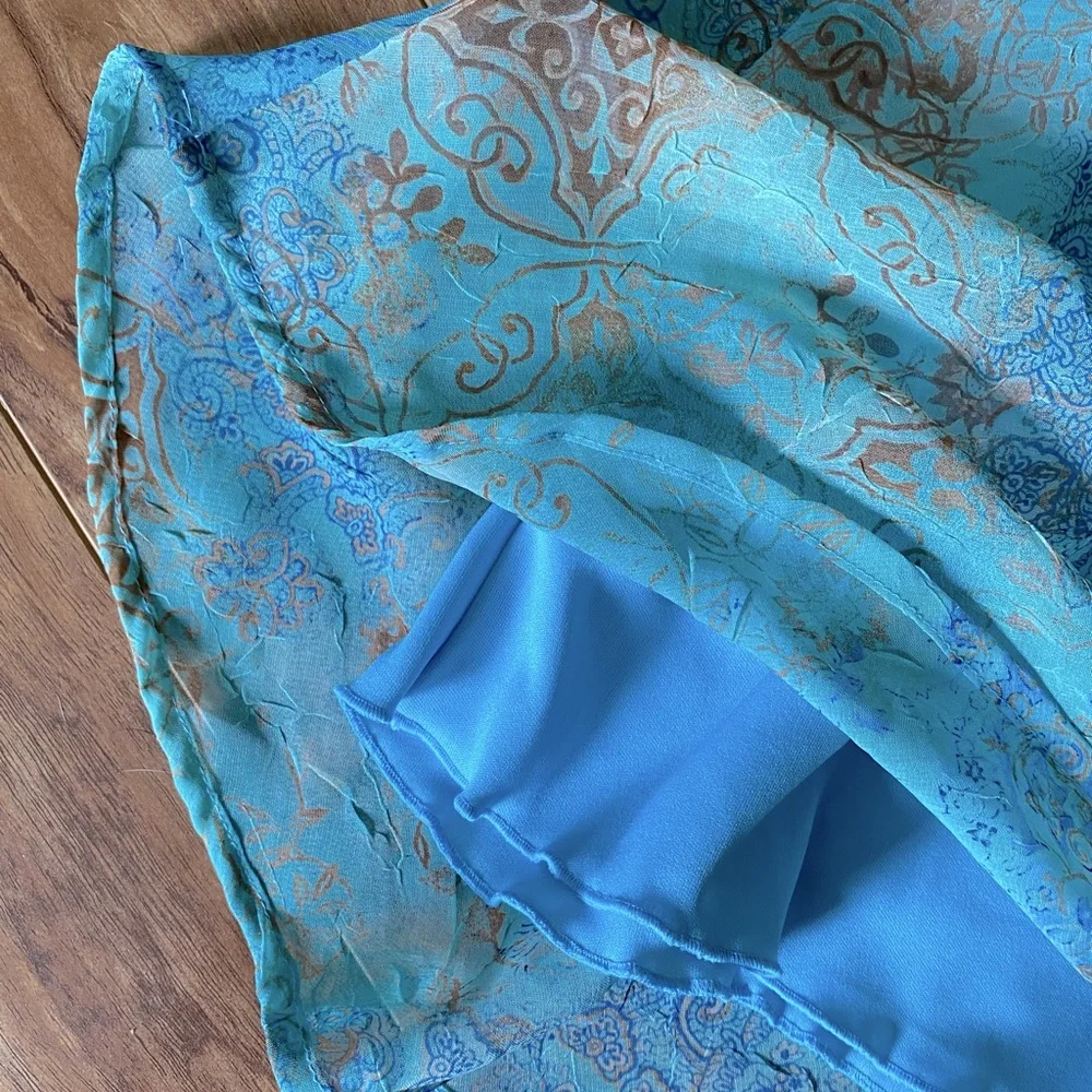 Beautiful Bohemian Design Dress - Picture 6 of 16